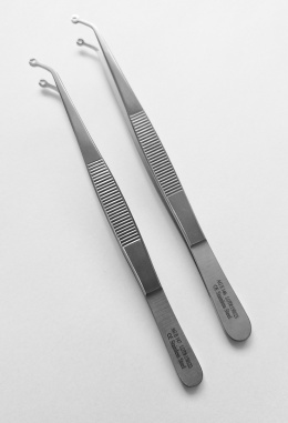 Pęseta mikrochirurgiczna z oczkiem, 15 cm.