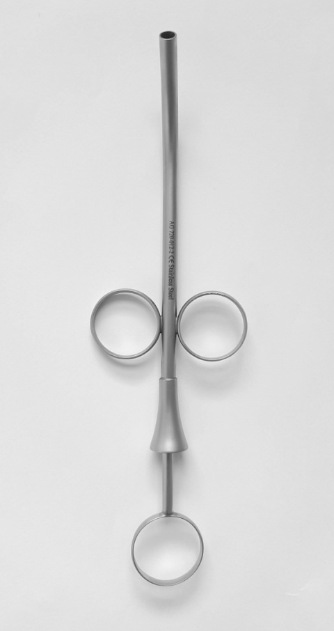 Strzykawka implantologiczna do biomateriału