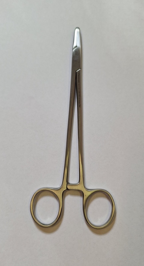 Igłotrzymacz Mayo-Hegar 18 cm.