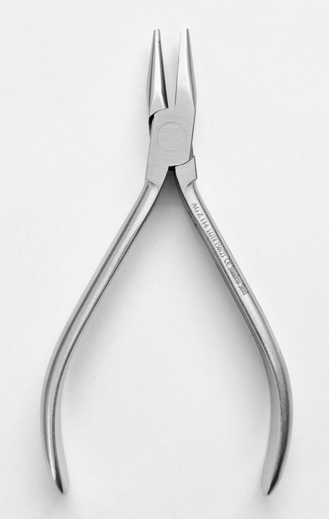 Kleszcze ortodontyczne Schwarz, wklęsło-wypukłe, 13 cm.