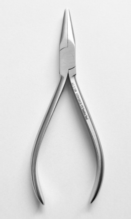 Kleszcze ortodontyczne płaskie, kratkowane, 14,5 cm.